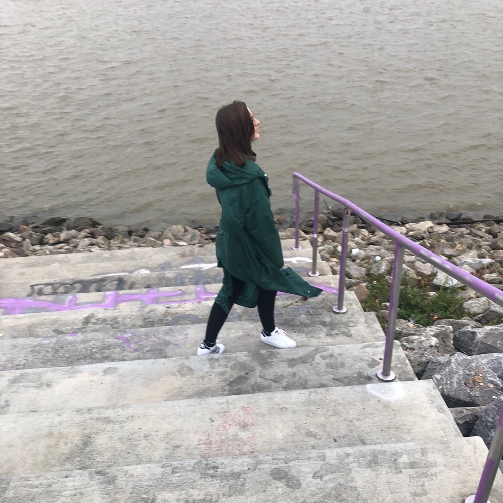 Meet your Posher, Joni